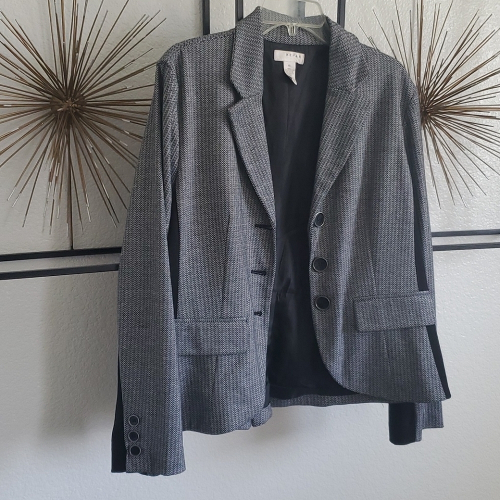 Mixed fabric blazer